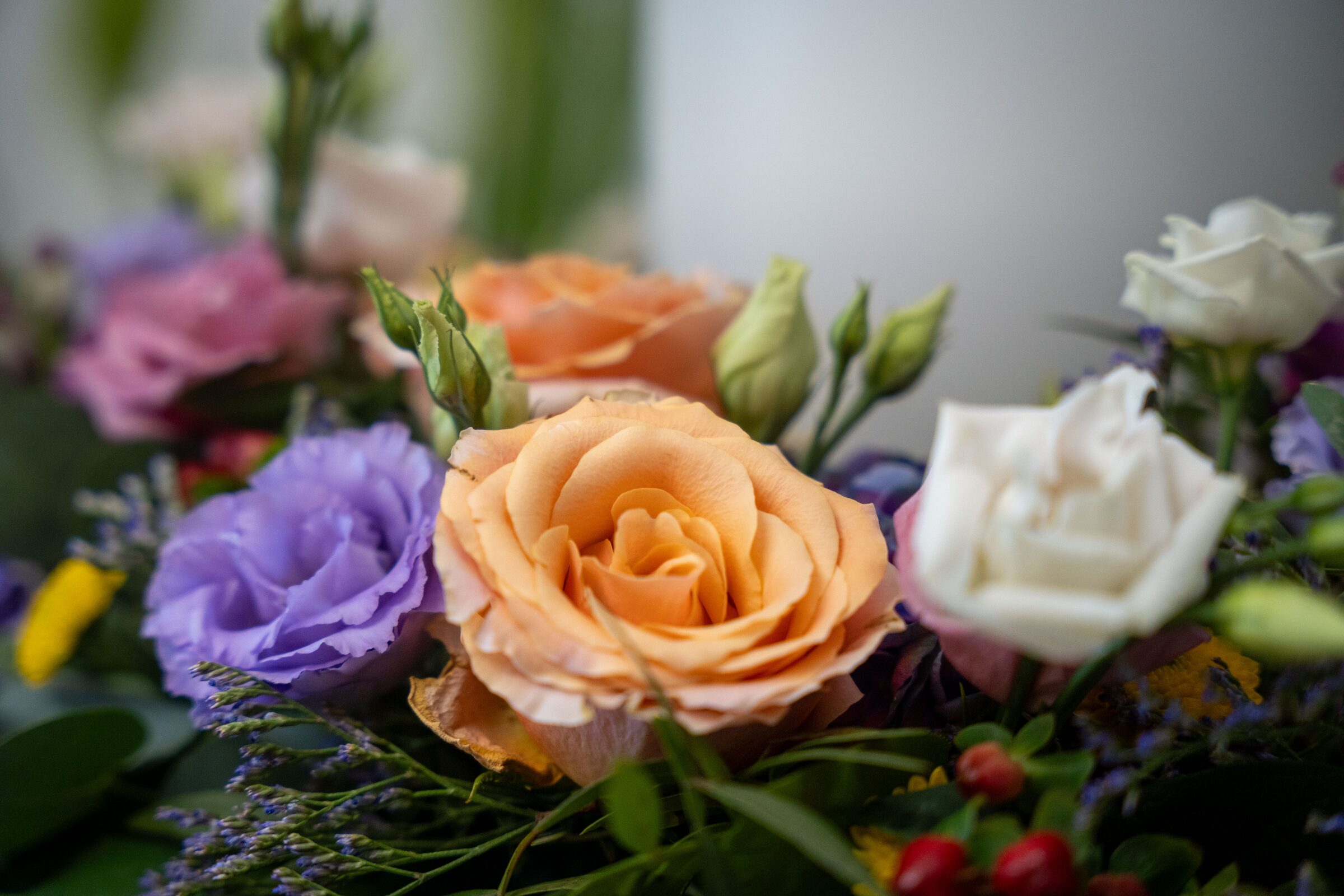 Blumenschmuck und Trauerdruck